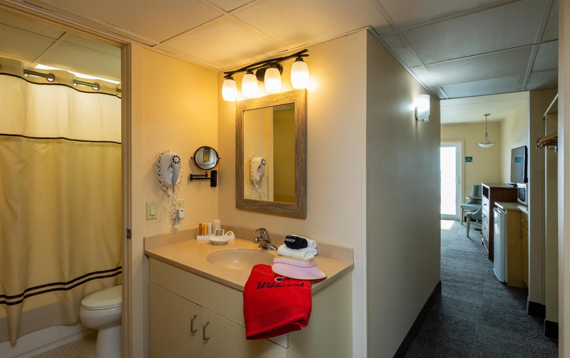 Queen Oceanfront Hotel Room