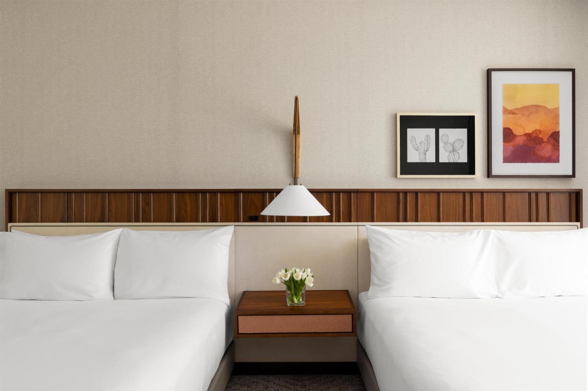 Queen Room with Two Queen Beds,1758367352:JPEG