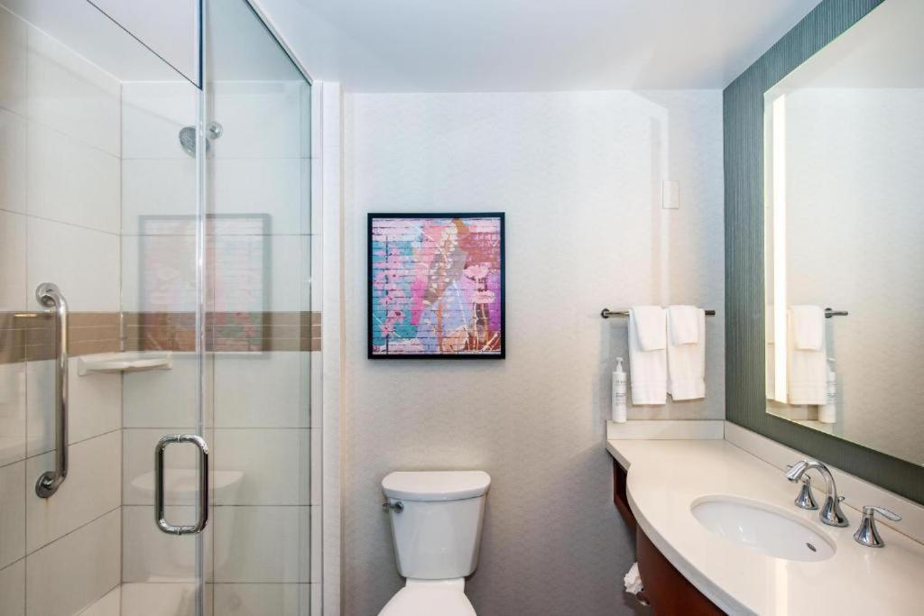 King Room - Hearing Accessible