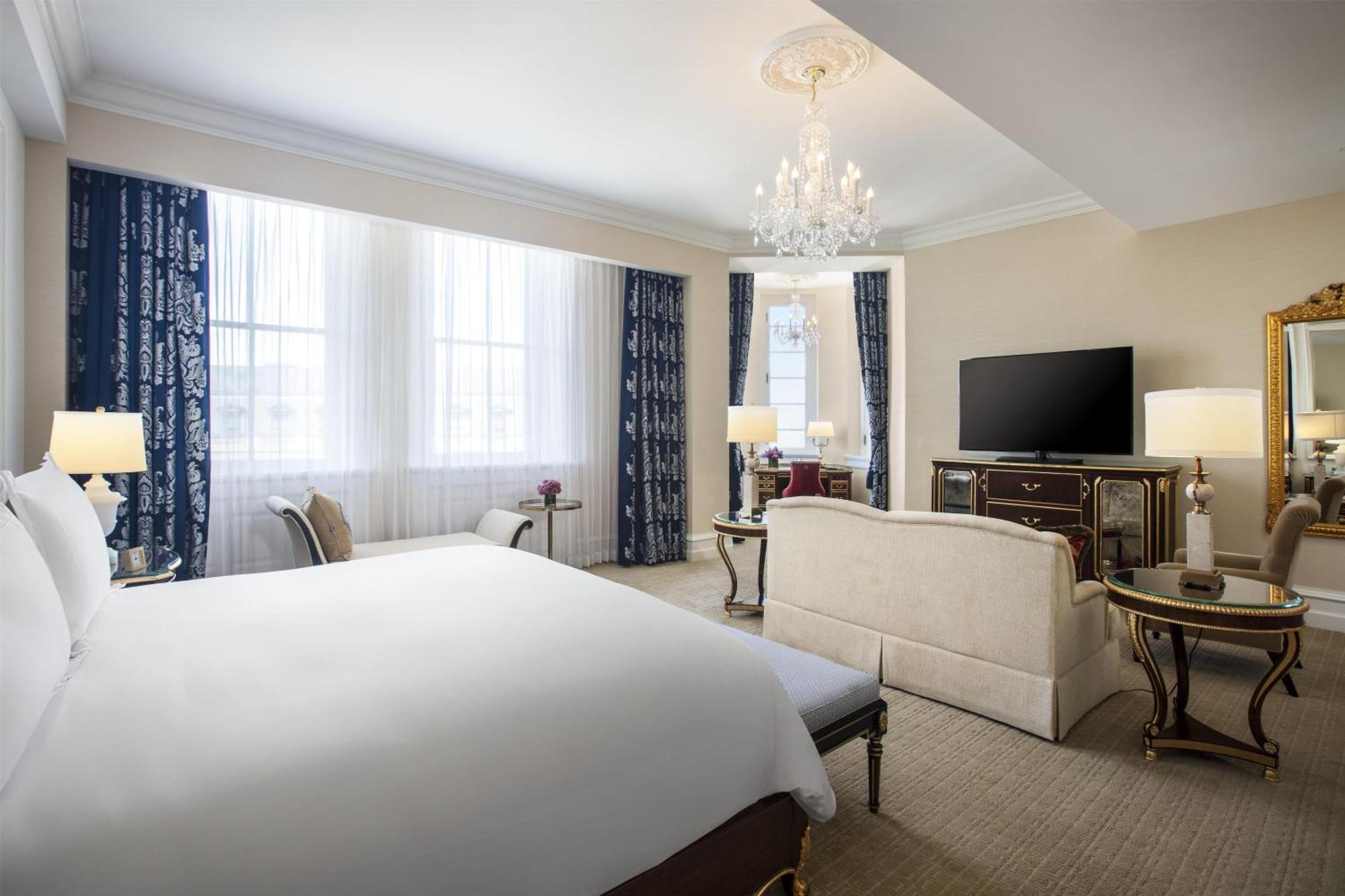 Junior King Suite