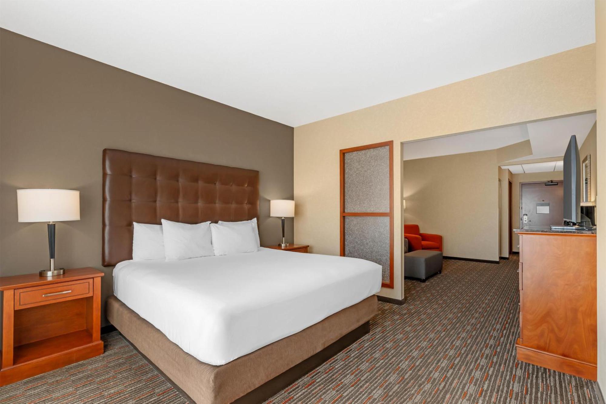Deluxe King Room with Sofa Bed
