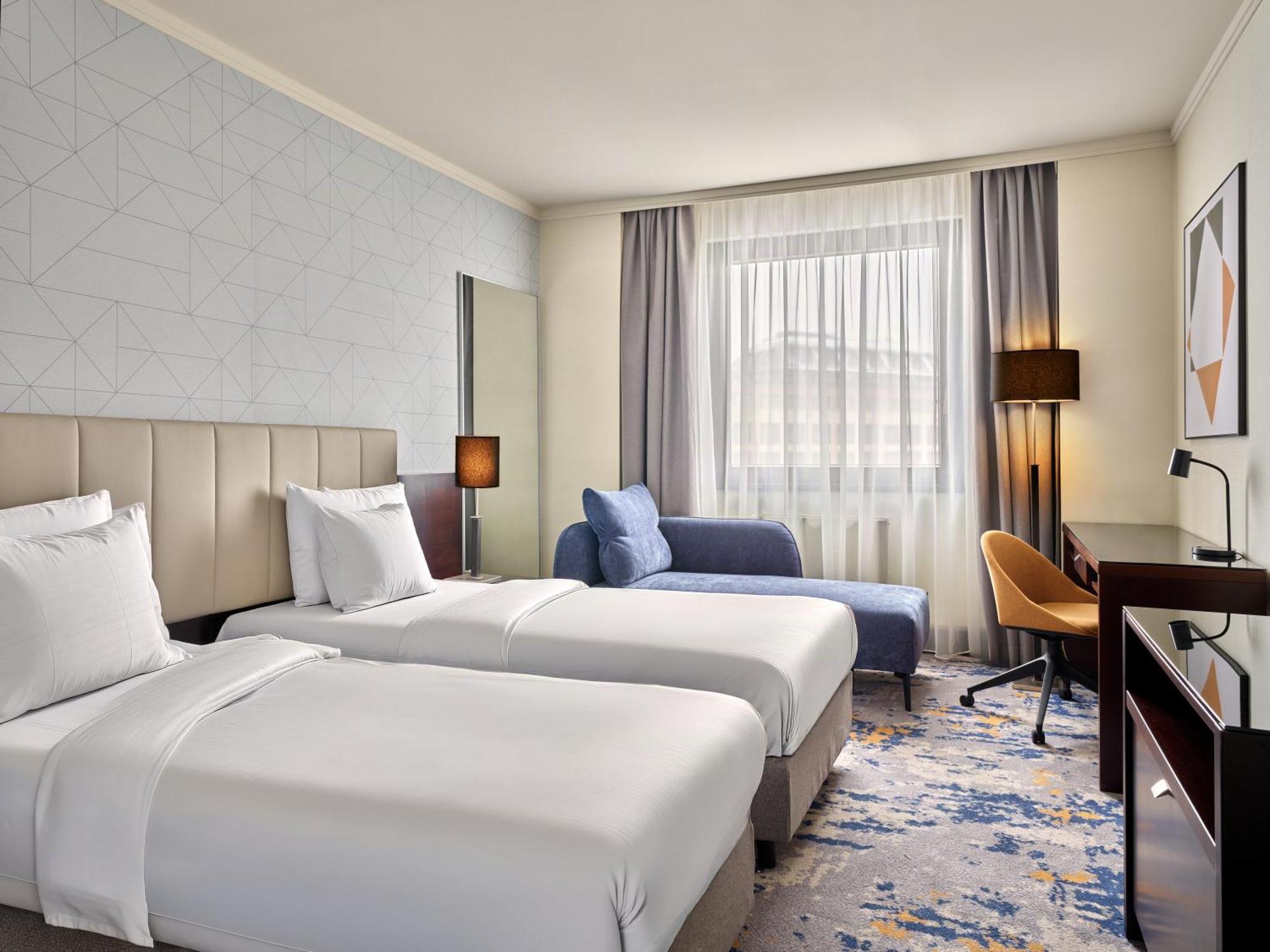 Premium Twin Room with Club Lounge Access