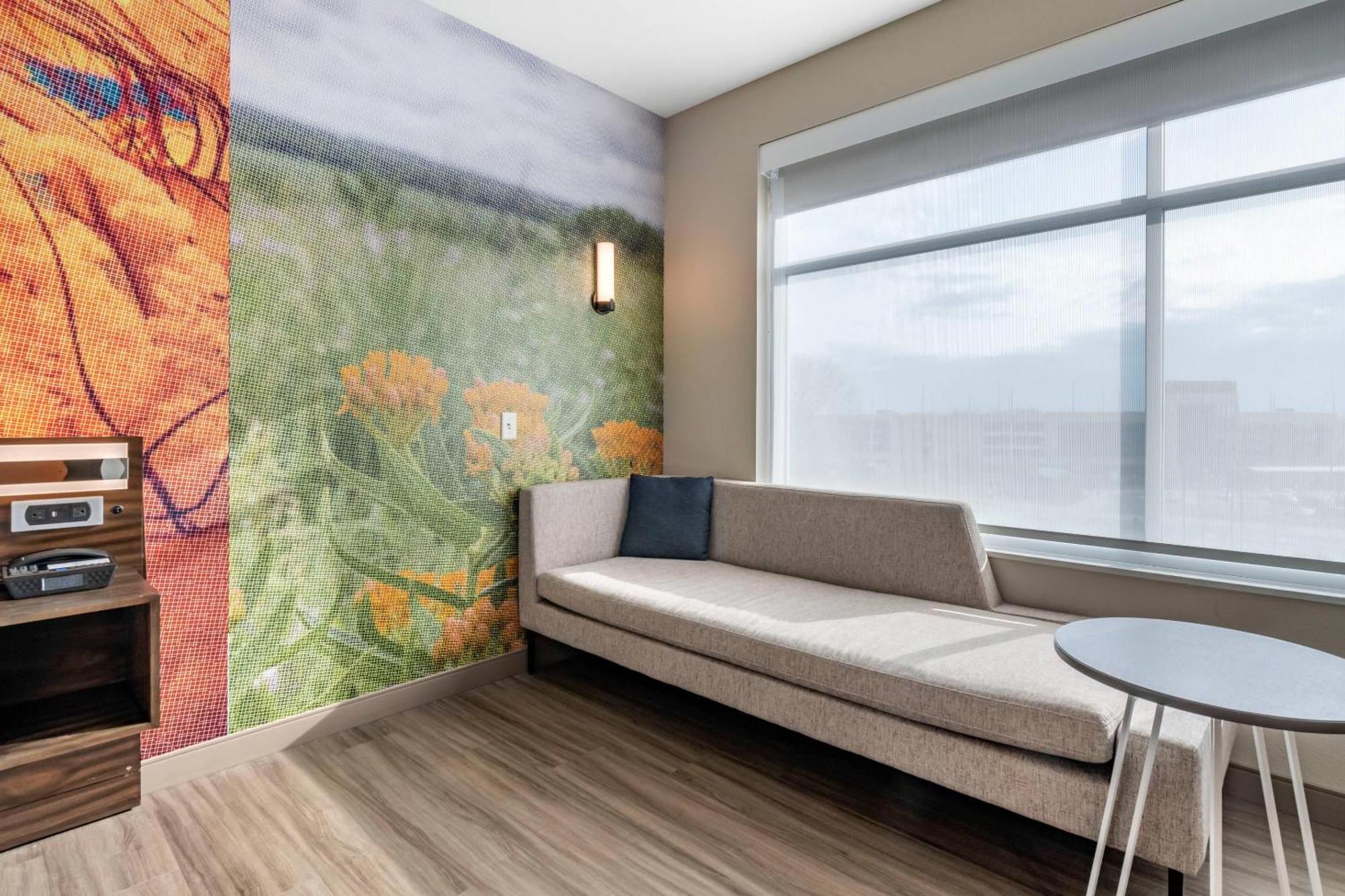 King Room - Disability Access/Non-Smoking