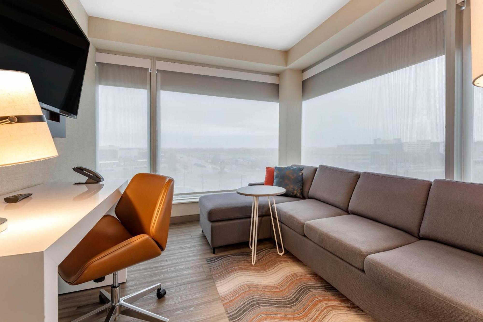 Executive King Suite - Non Smoking