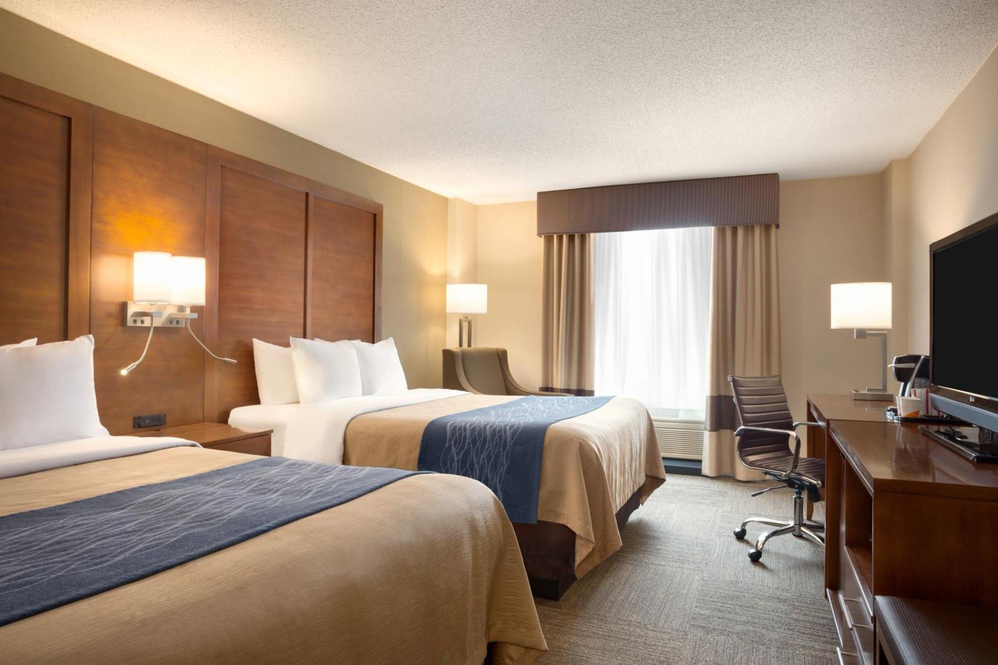 Queen Room with Two Queen Beds - Non-Smoking