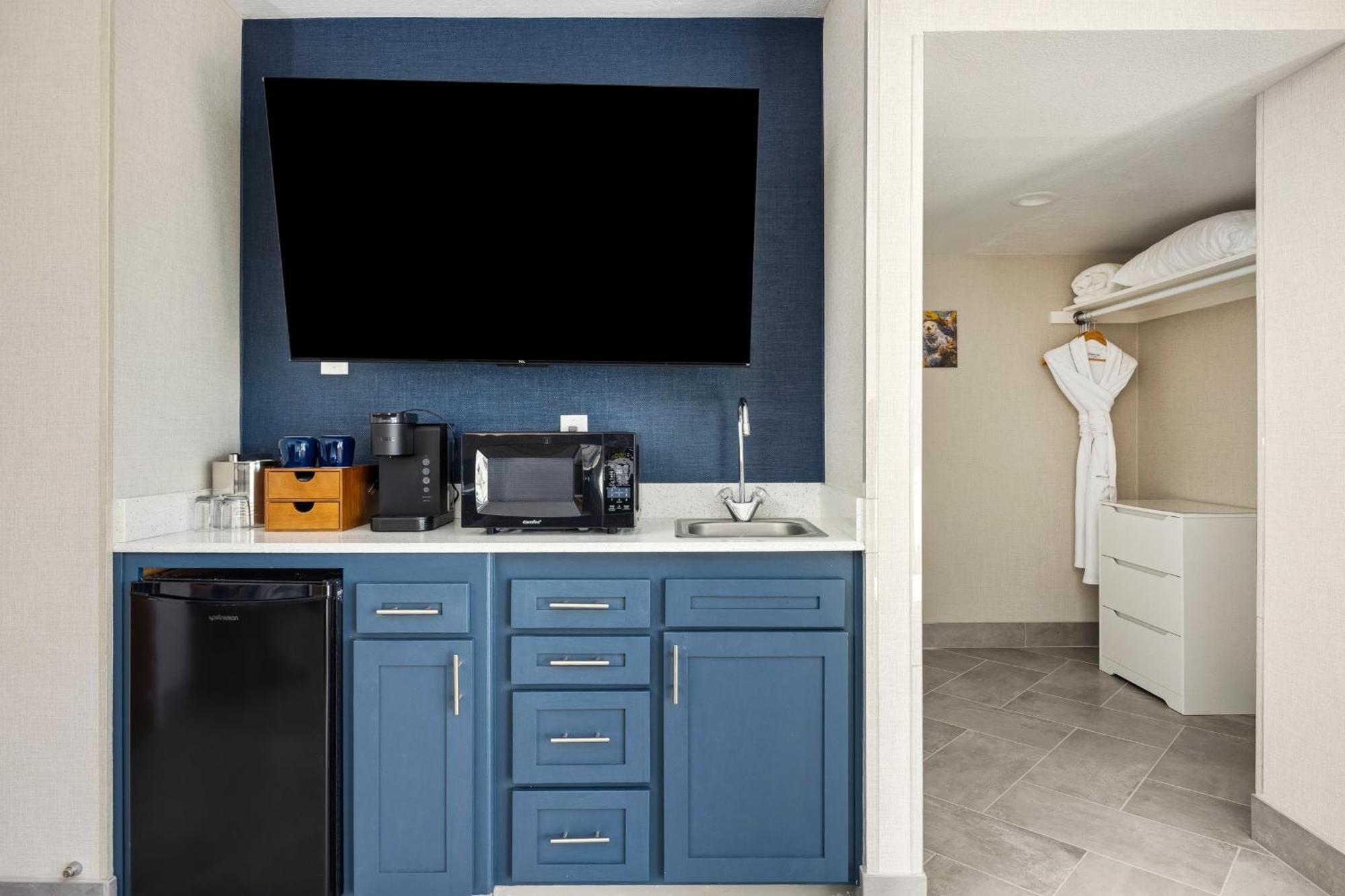Mini Suite - Non Pet Friendly