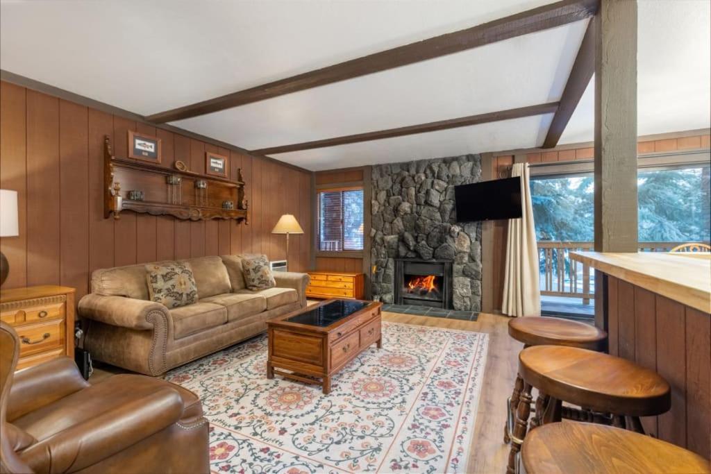 Summit #61, One Bedroom Condo, Off Site