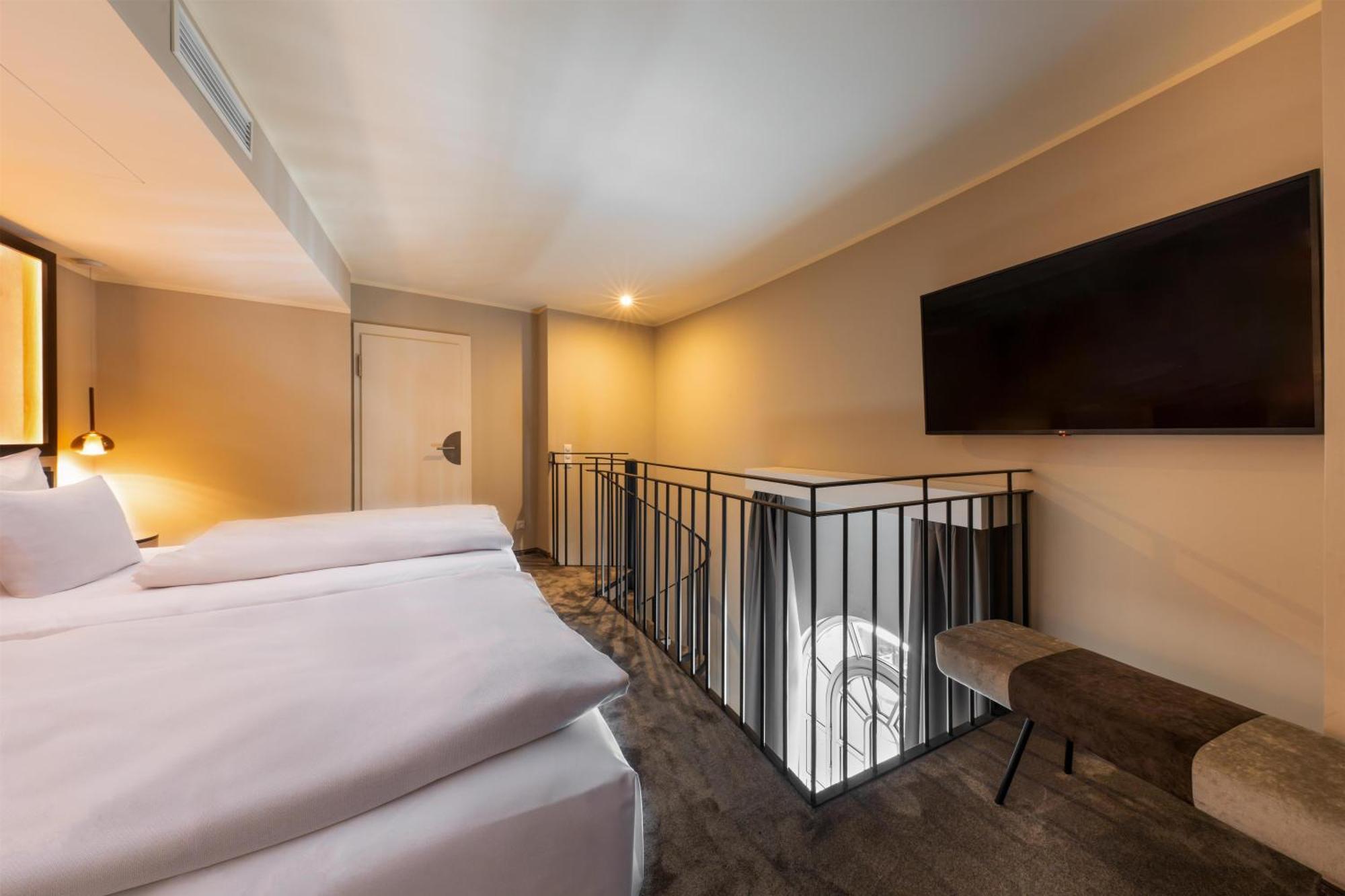 Duplex King Suite