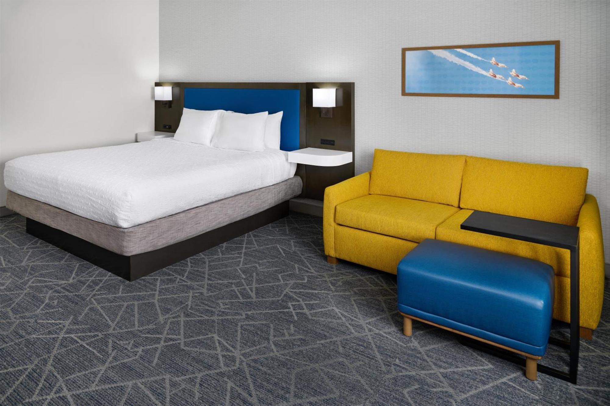 King Room with Sofa Bed- Non-Smoking