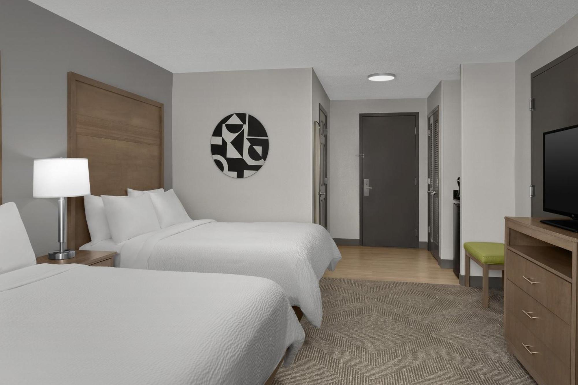 Standard Room with Two Queen Beds