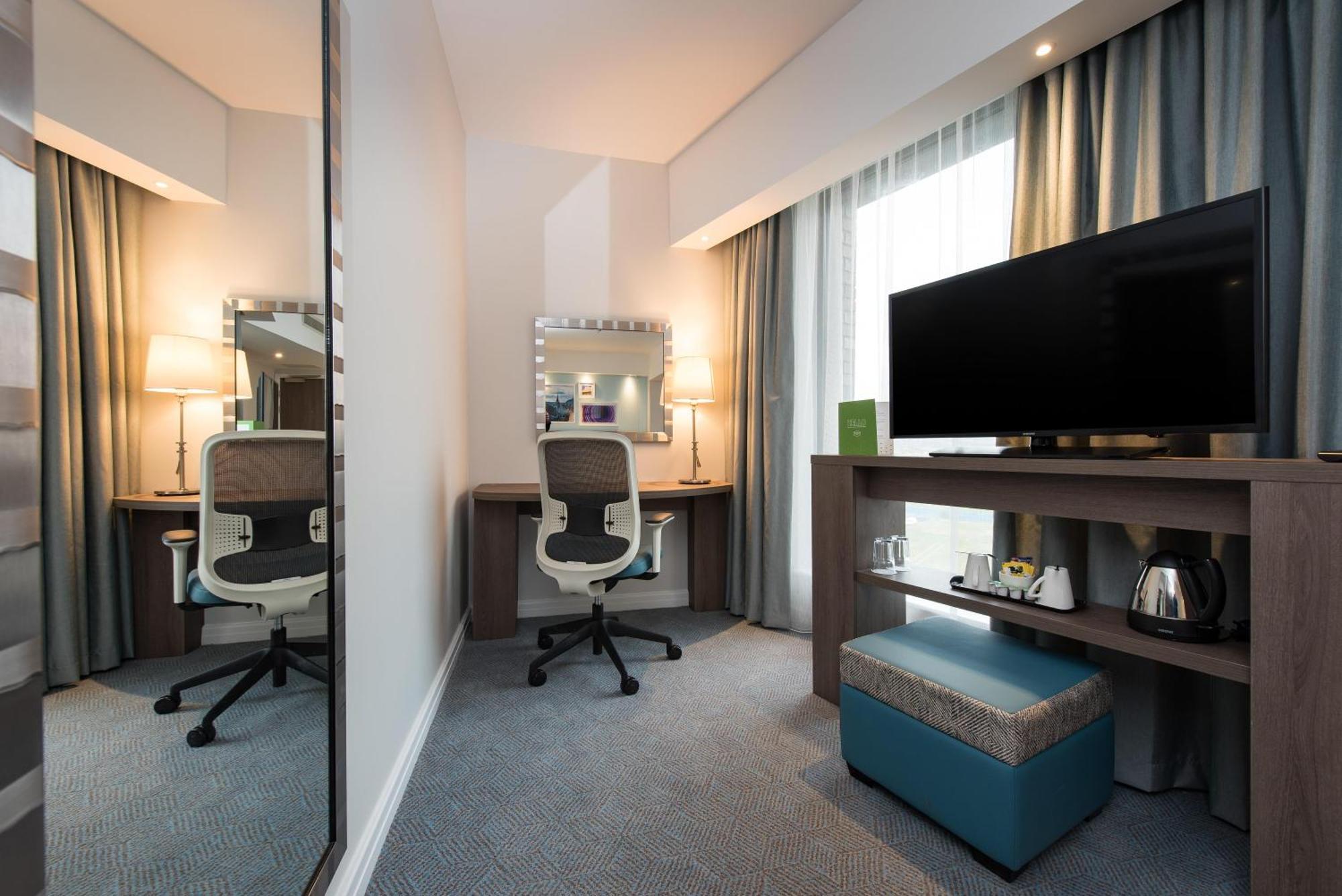 Family Connecting Rooms