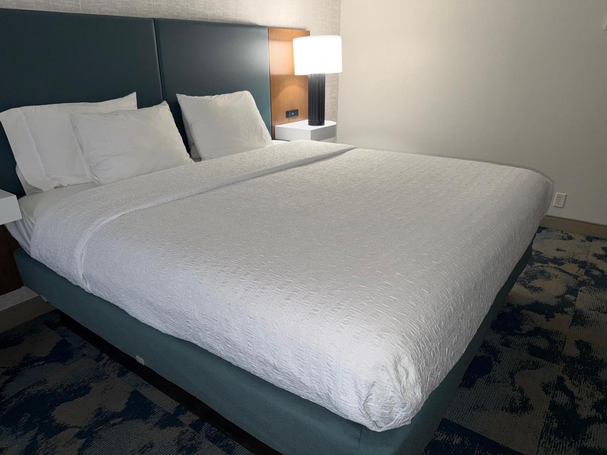 King Room - Mobility Access/Non-Smoking