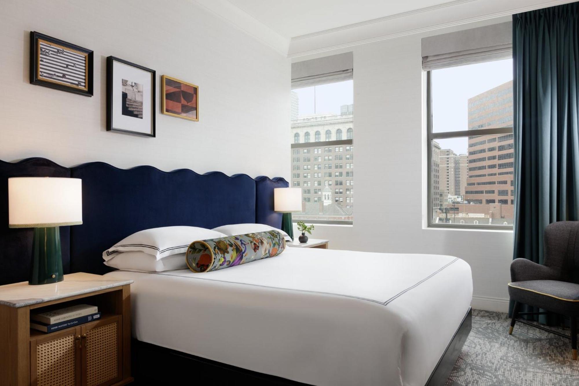 Premium King Room with Park View