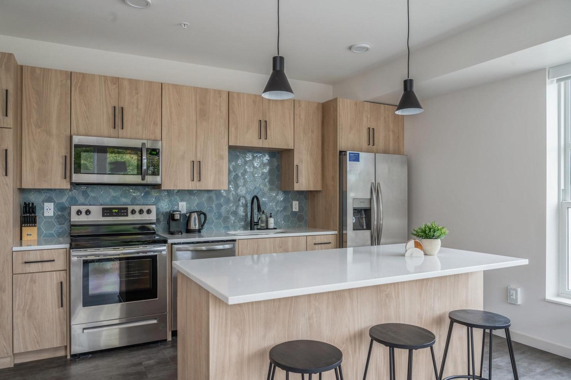Two-Bedroom Apartment (Self Check-in with Virtual Front Desk)