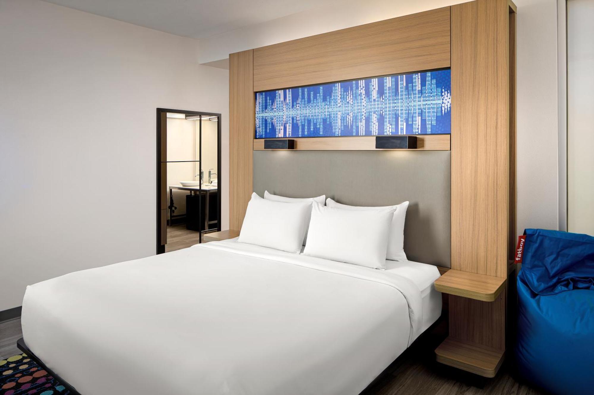 Guest Room, 1 King