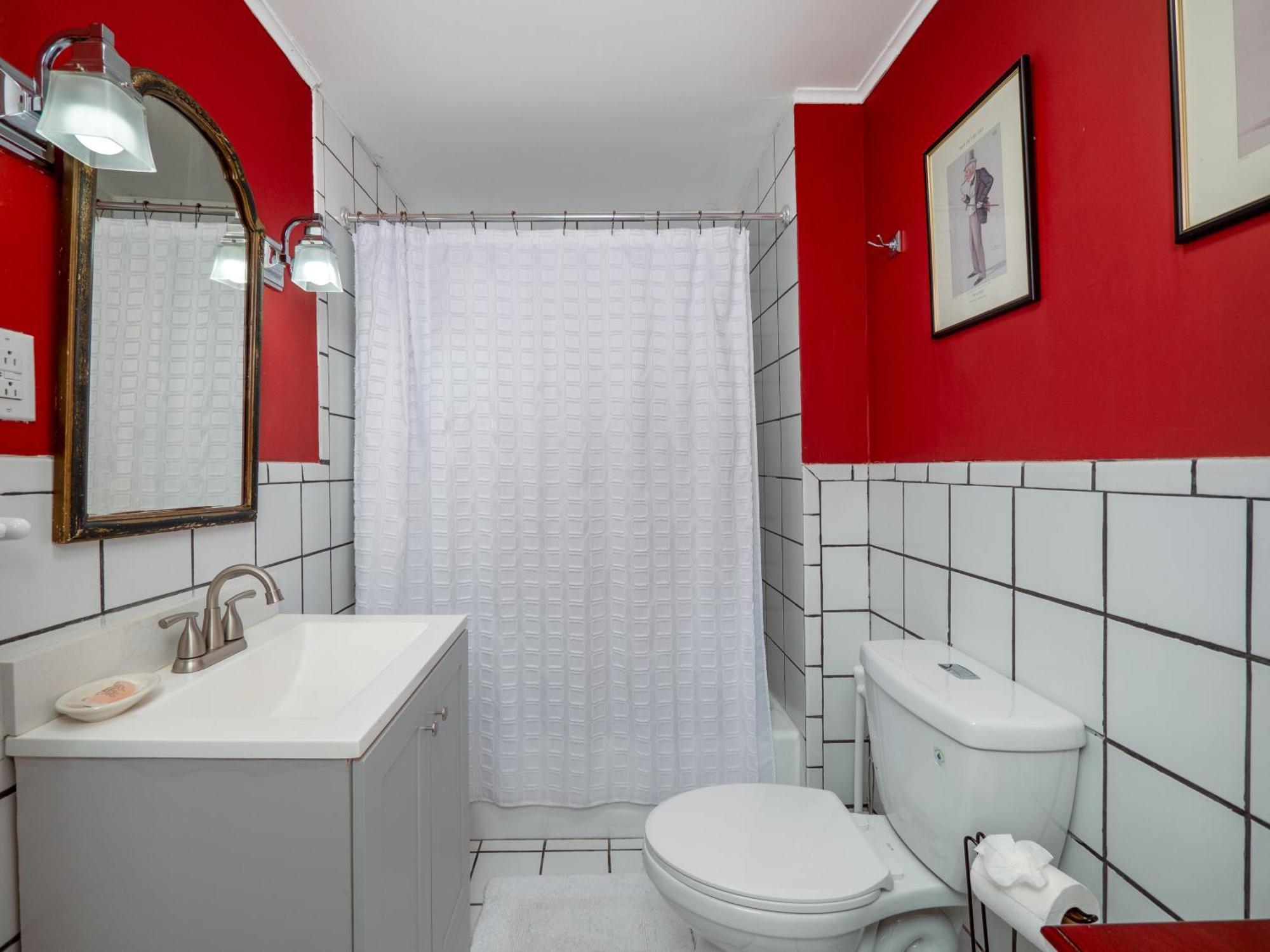Deluxe King Room #2