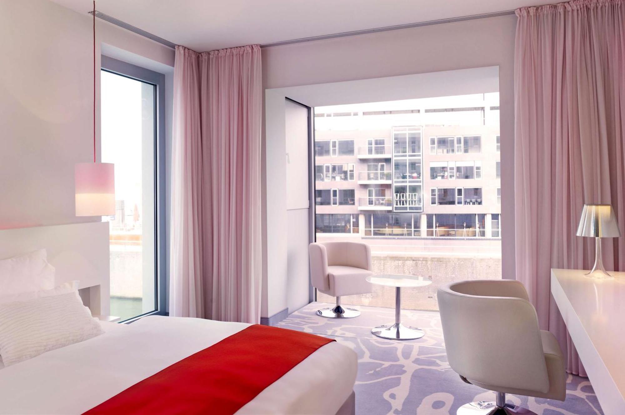 Art Double Room - XL