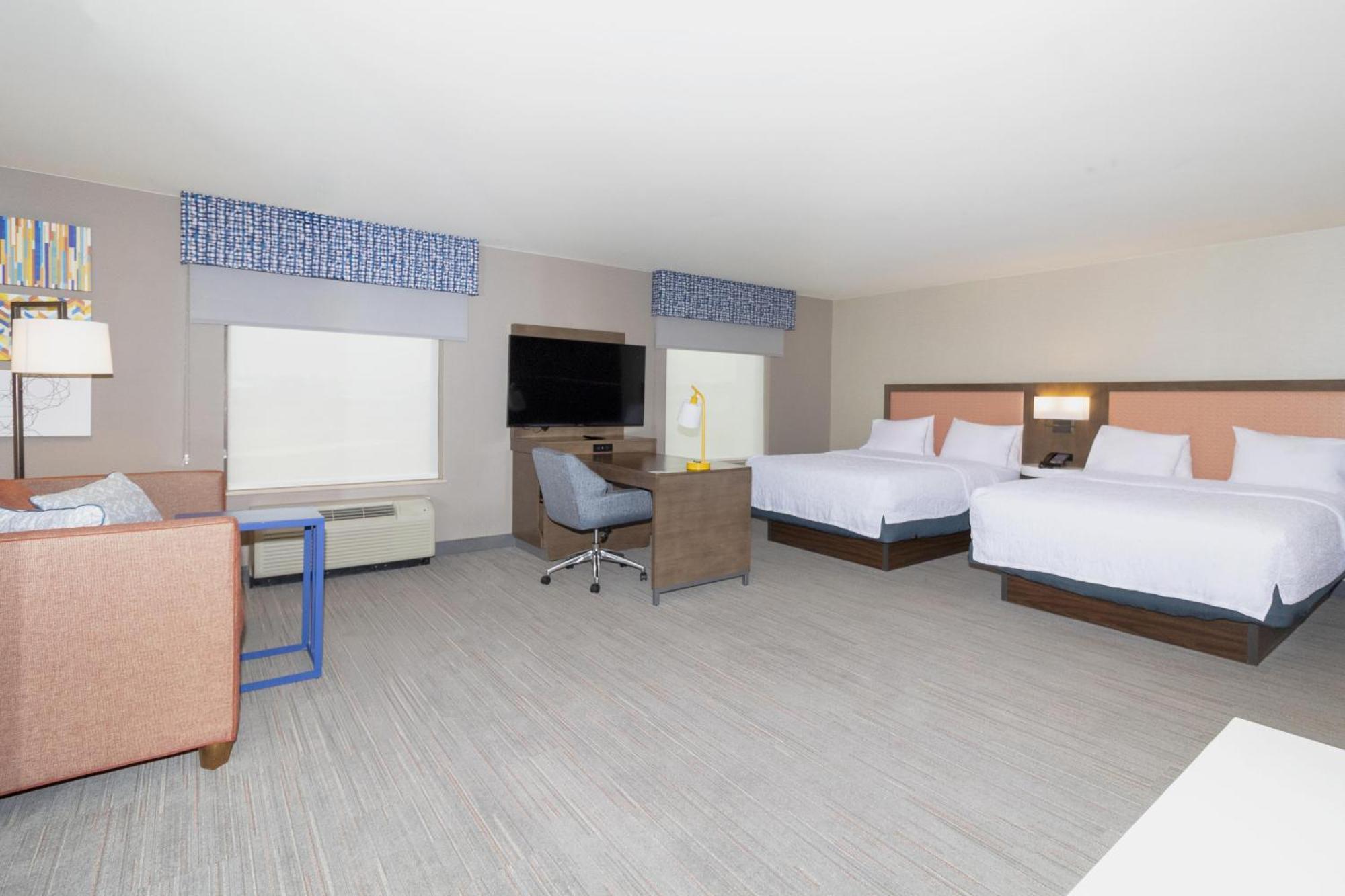 Queen Studio Suite with Two Queen Beds and Sofa Bed - Non-Smoking