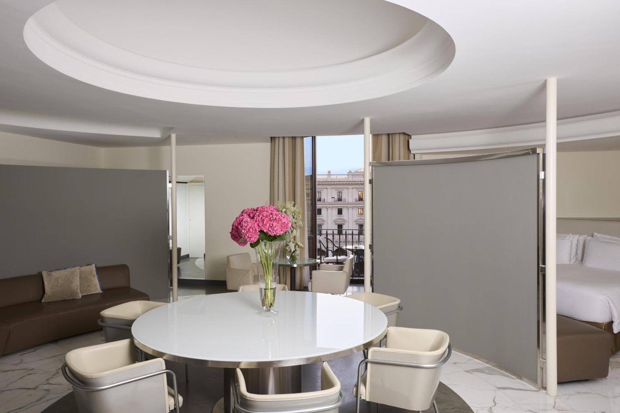 Suite Executive with Jacuzzi, Extra Bed and View