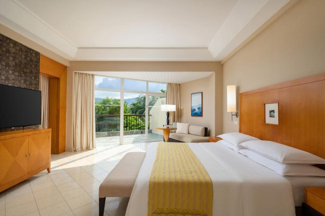 Family Fun Garden Suite