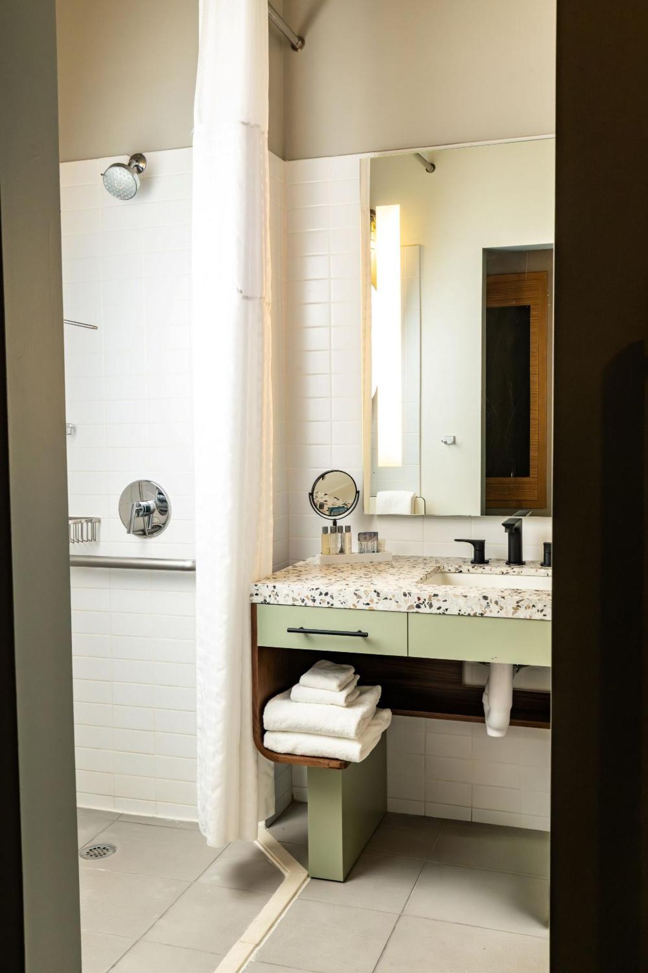 Queen Room with Two Queen Beds - Disability Access