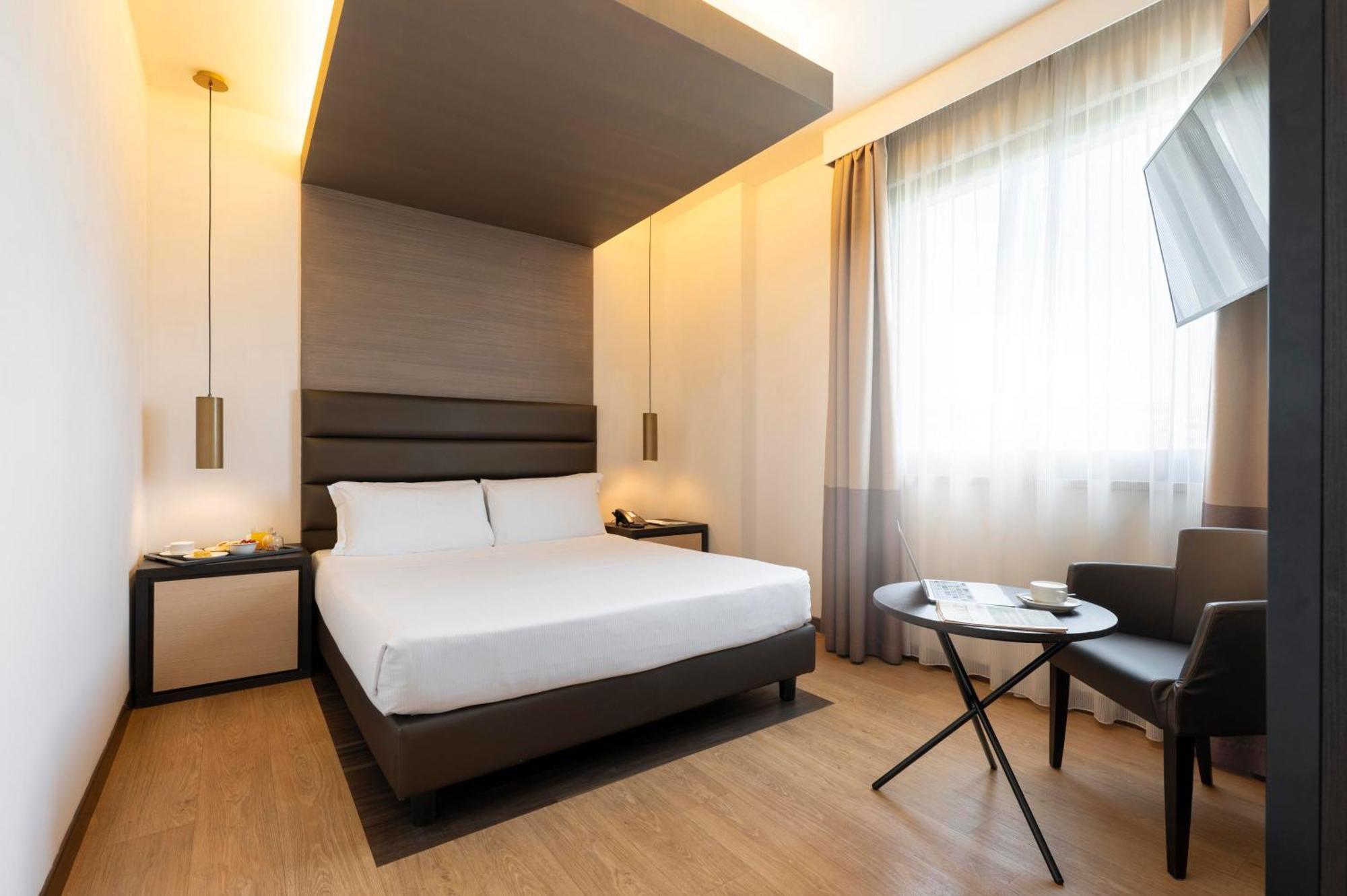 Junior Suite with Garden View