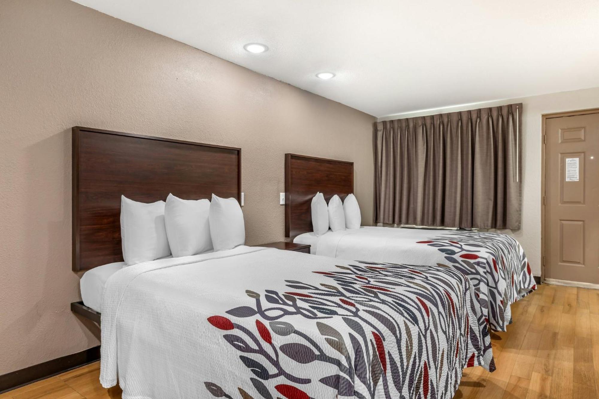 Deluxe Room with Two Double Beds with Kitchenette Non-Smoking