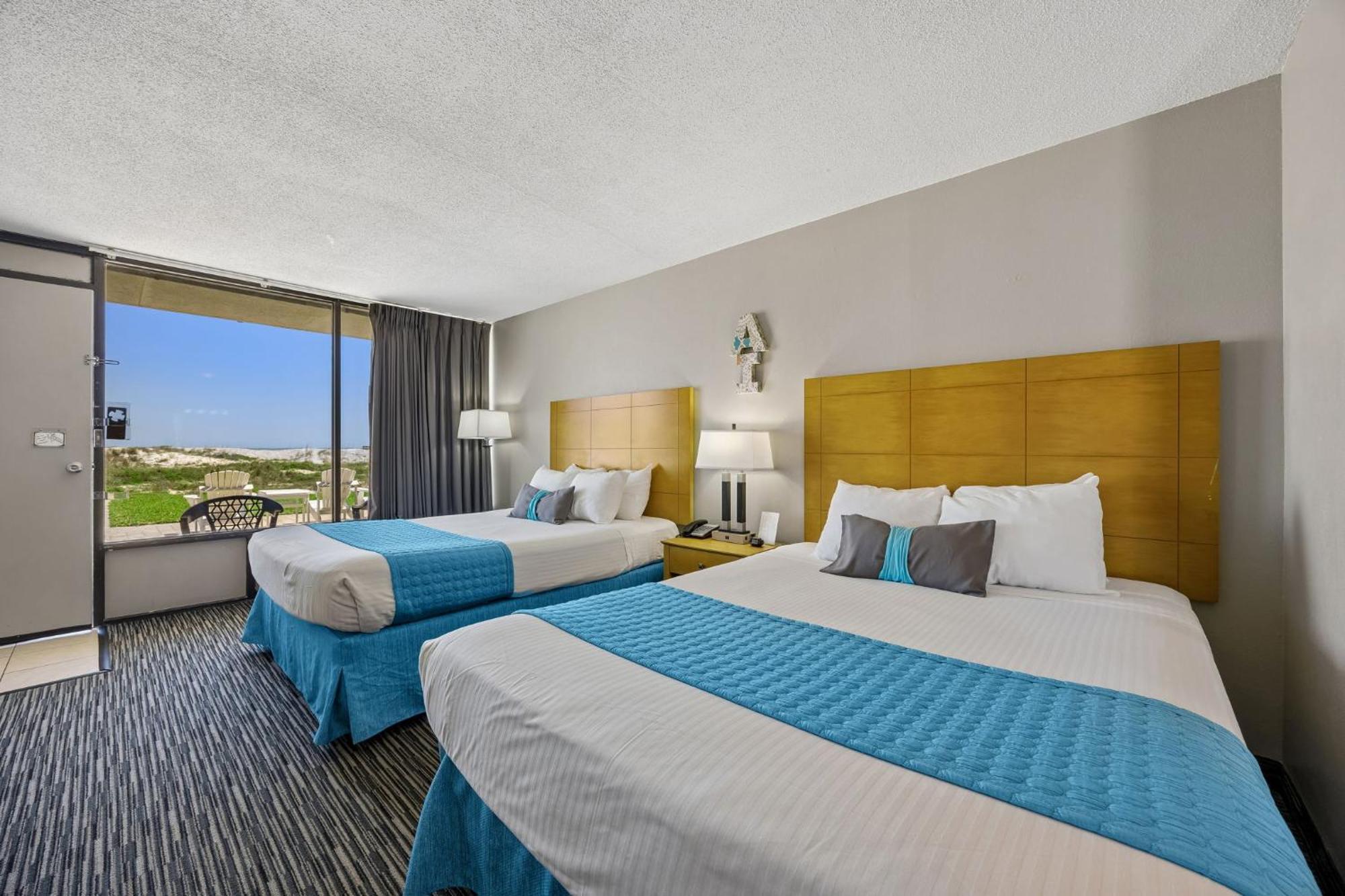 Superior Queen Room with Two Queen Beds Ocean Front