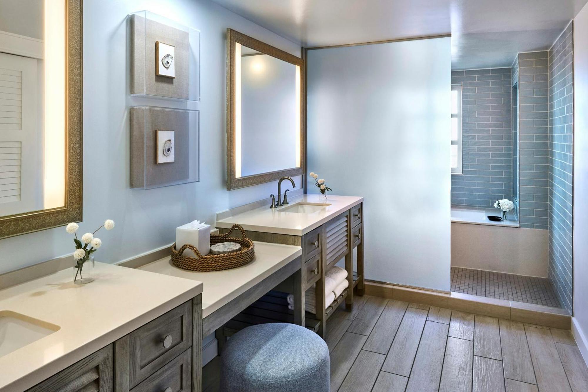 End Suite with Ocean and Pool View