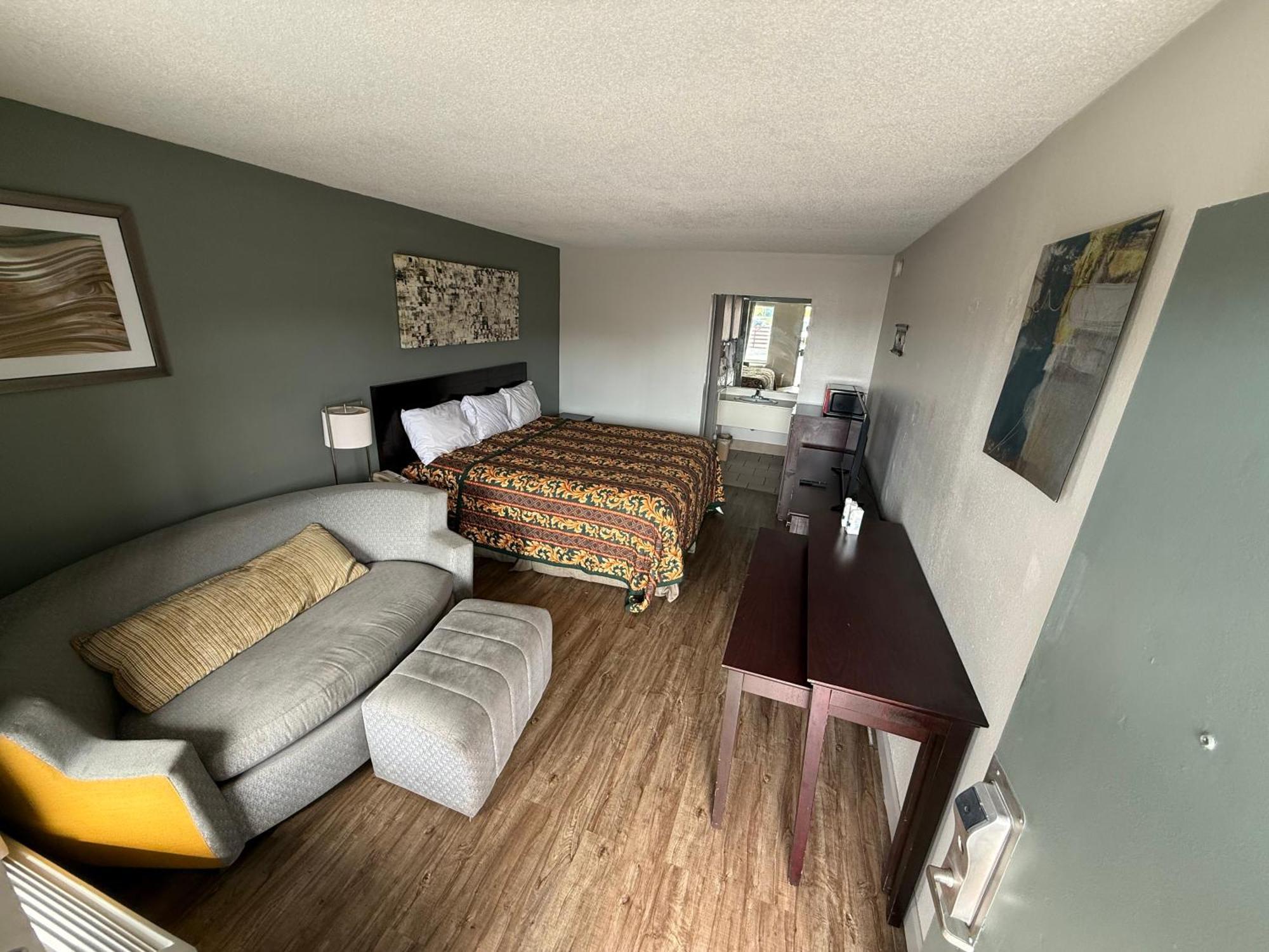 Standard Single Room