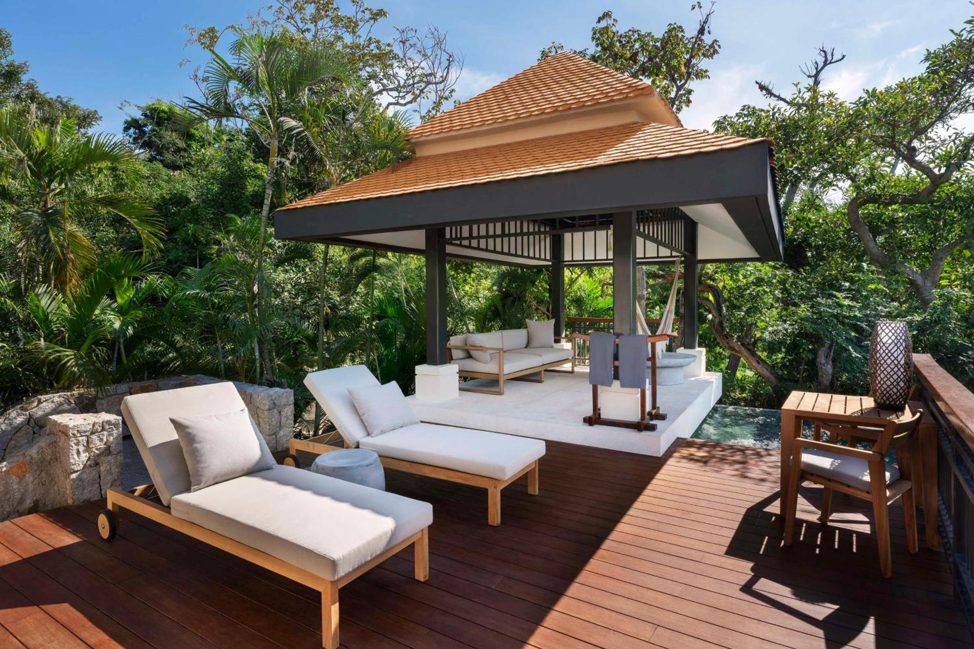 Hillside Pool Villa Twin