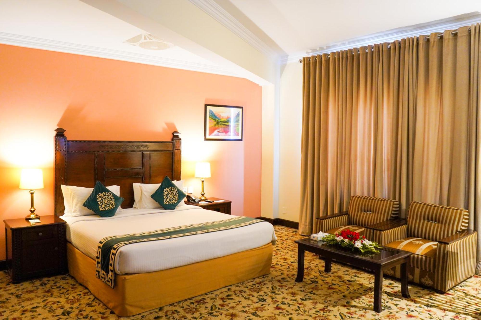 Deluxe Suite