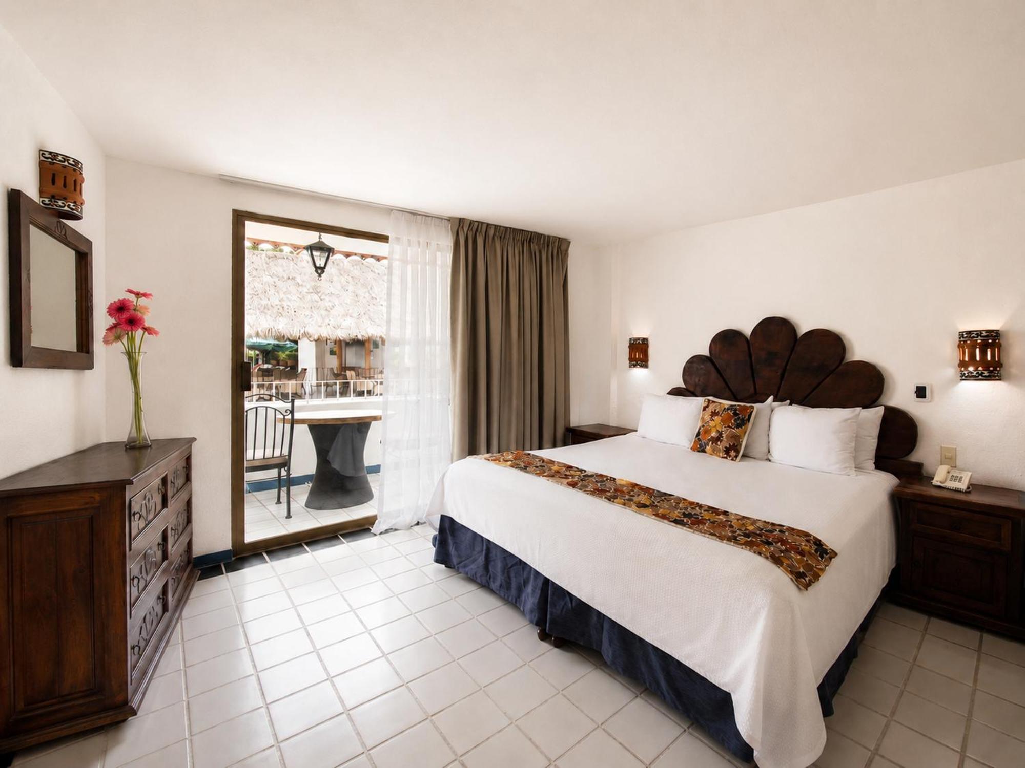 King Room with Balcony