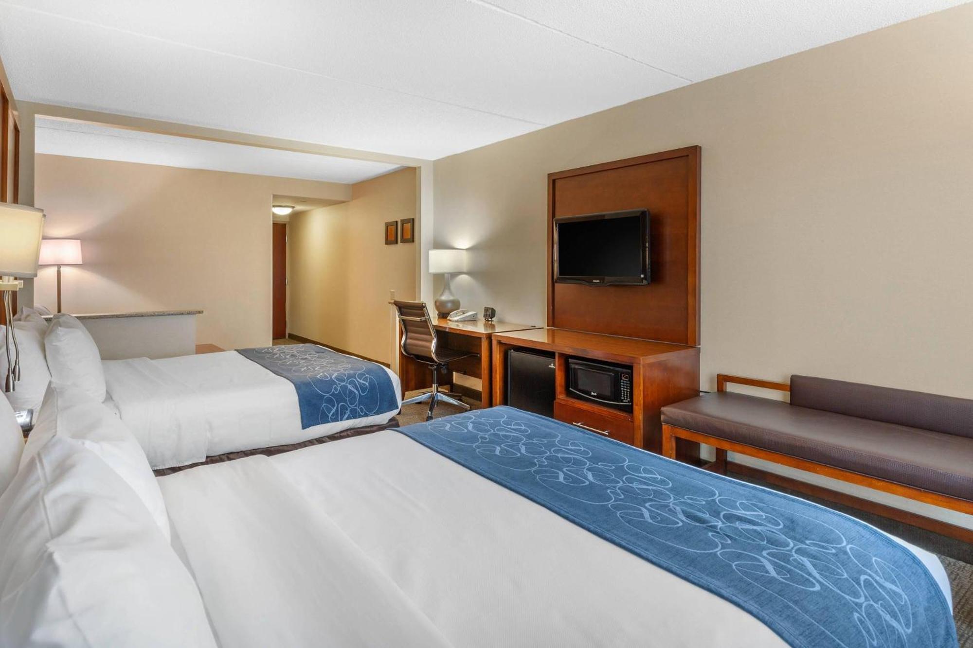 Suite with Two Queen Beds - Accessible/Non-Smoking