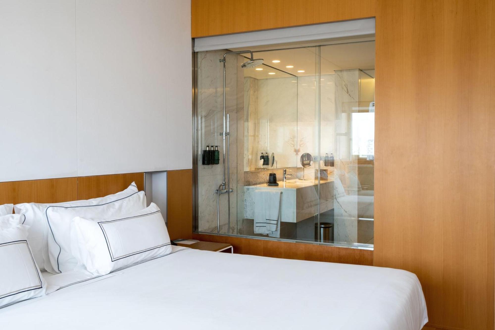 Deluxe Double or Twin Room with Sea View