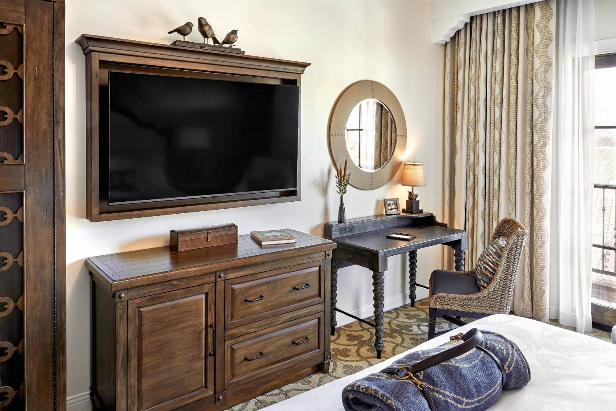 Guest Room, 1 King