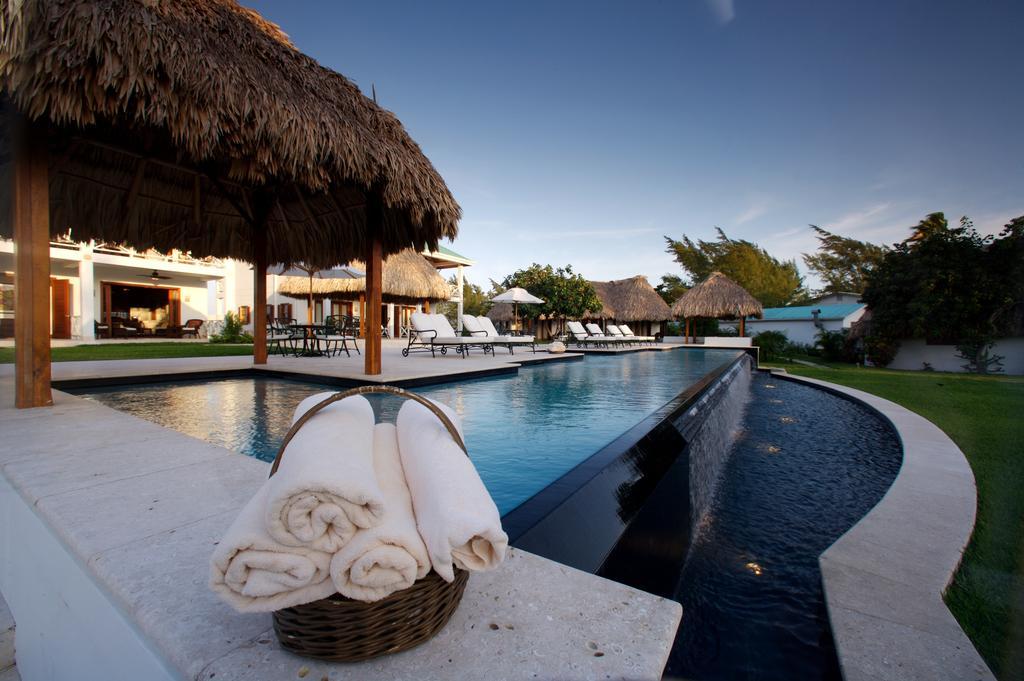 King Room with Pool View