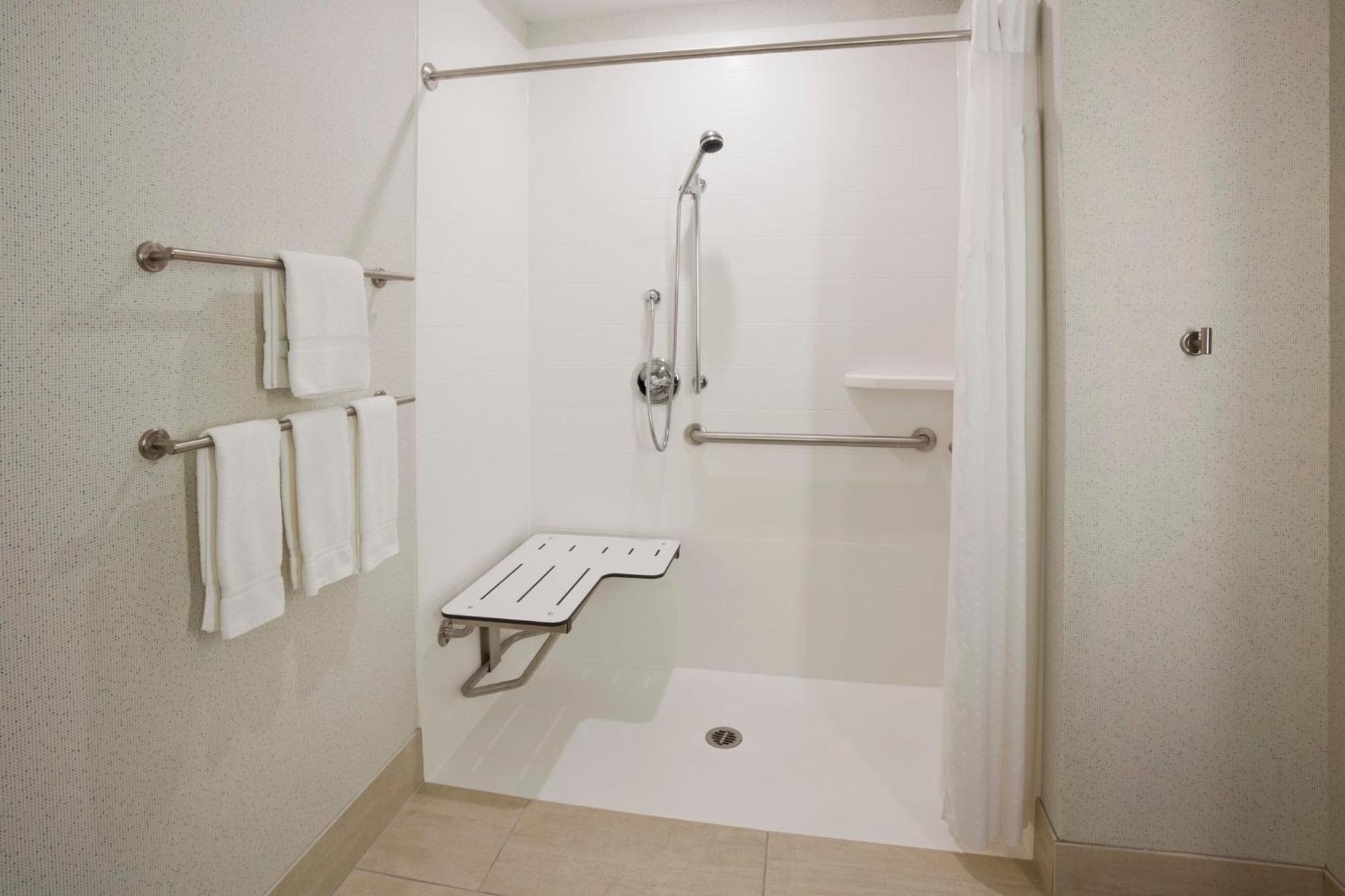 King Room with Roll-In Shower - Disability Access