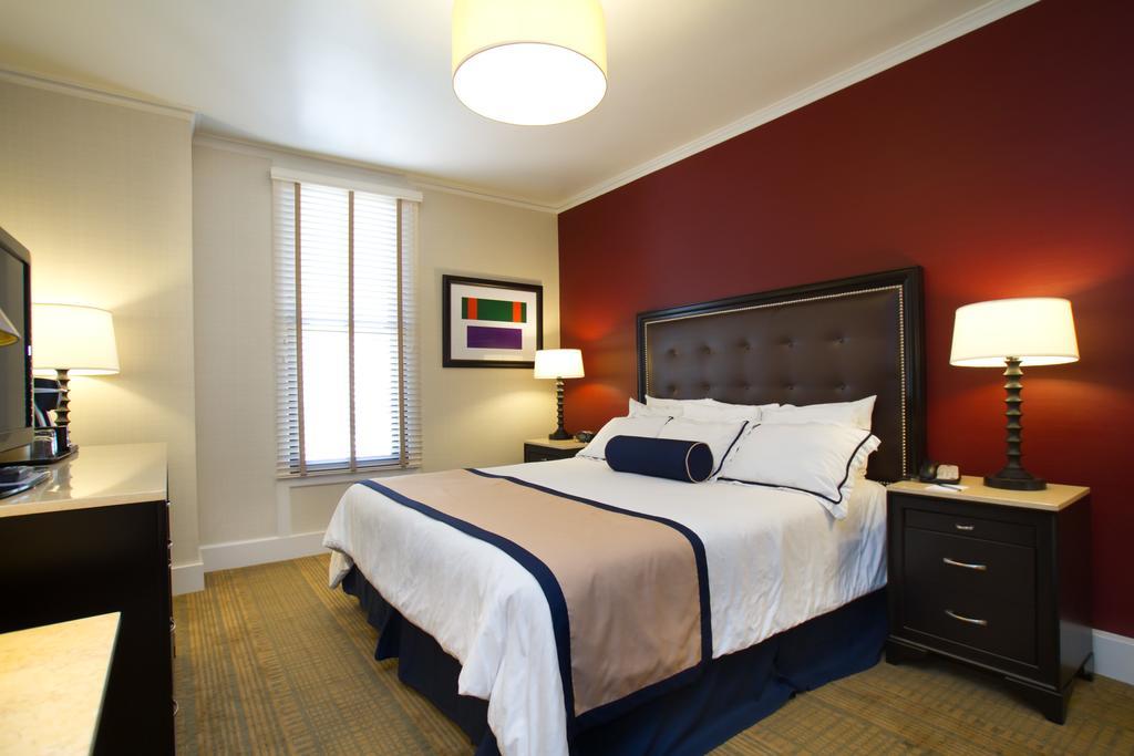 Queen Room