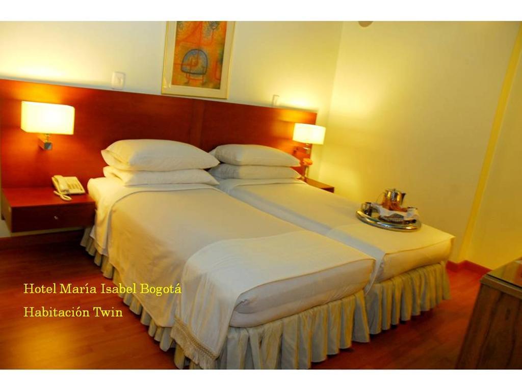 Queen Room with Shared Bathroom