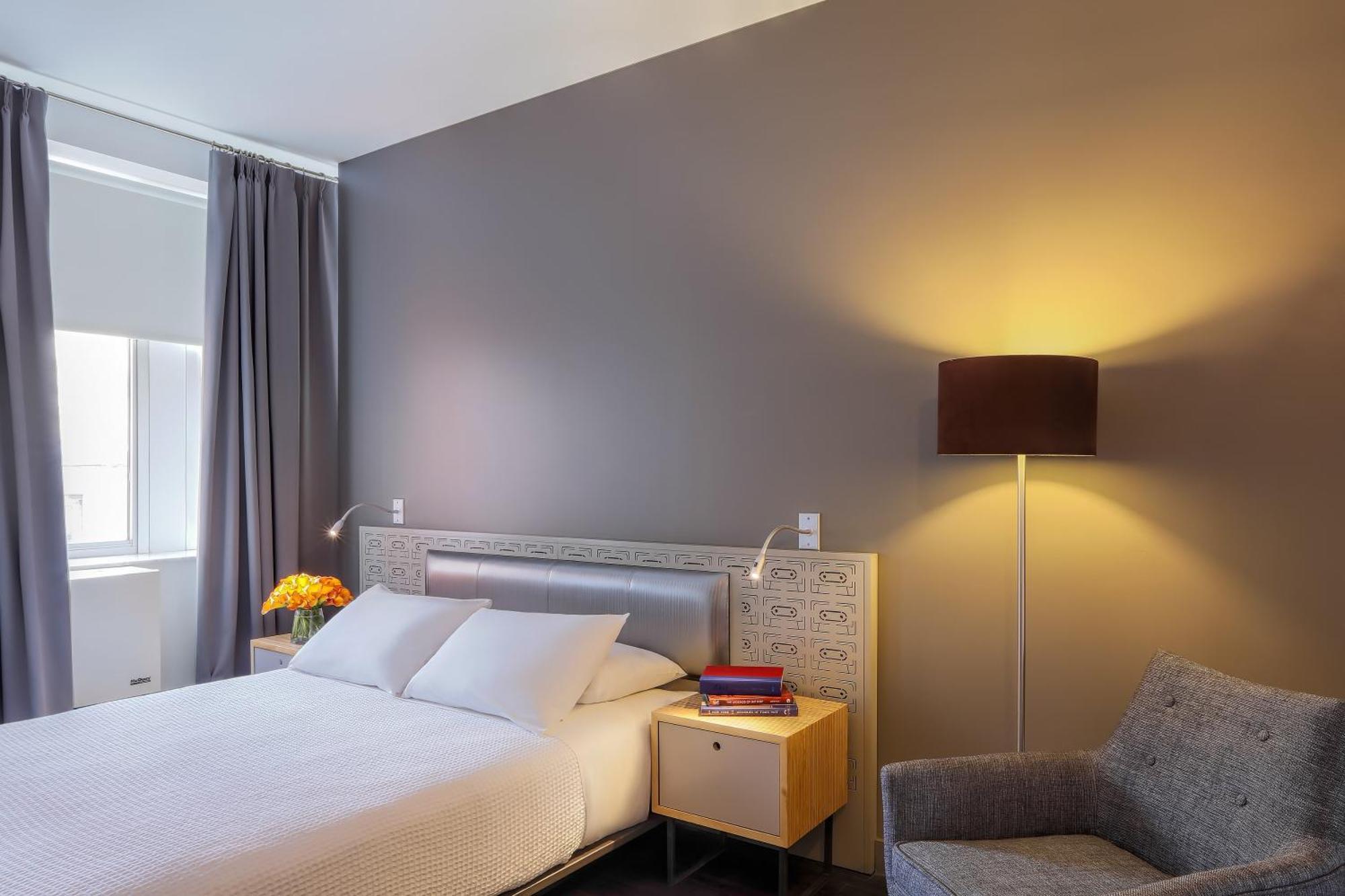 Mobility Accessible Queen Room with Roll-in Shower