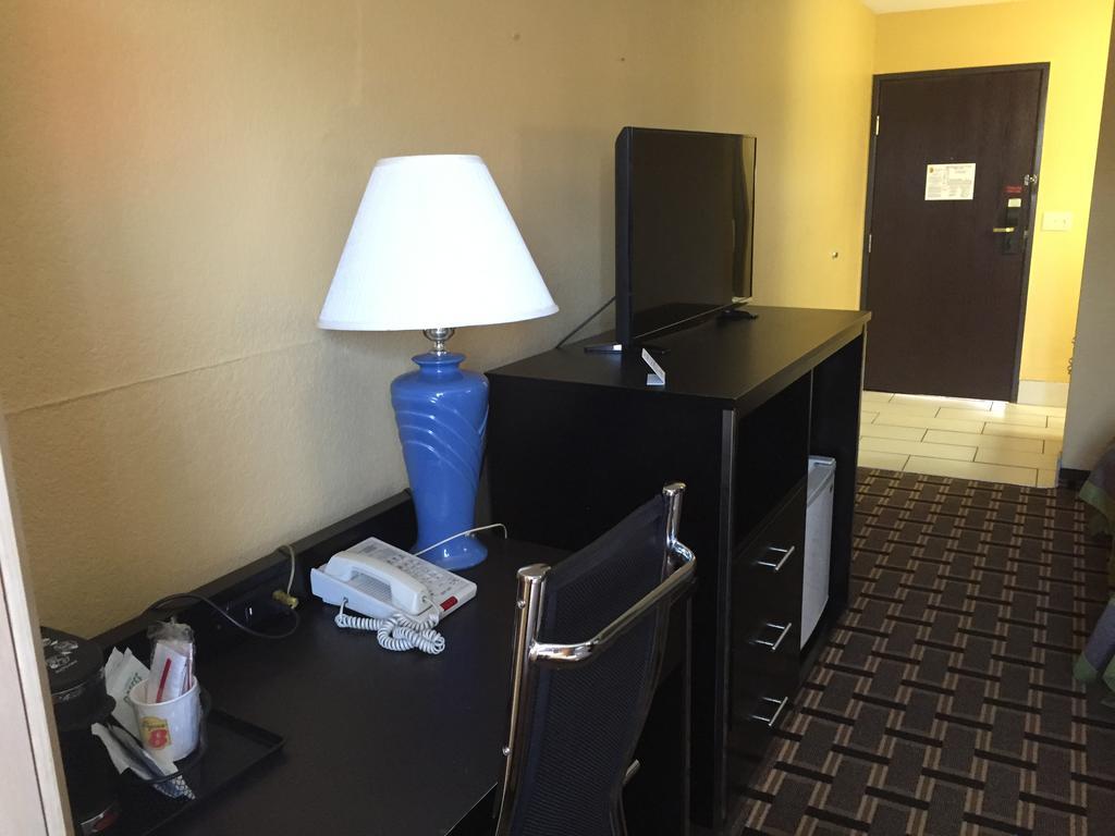 King Room - Non-Smoking