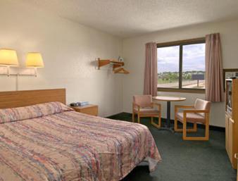 King Room - Non-Smoking