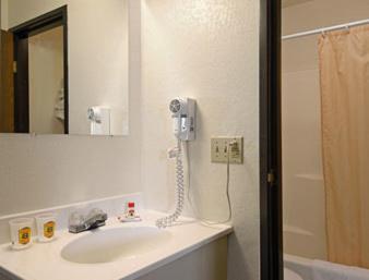 Double Room with Two Double Beds - Non-Smoking