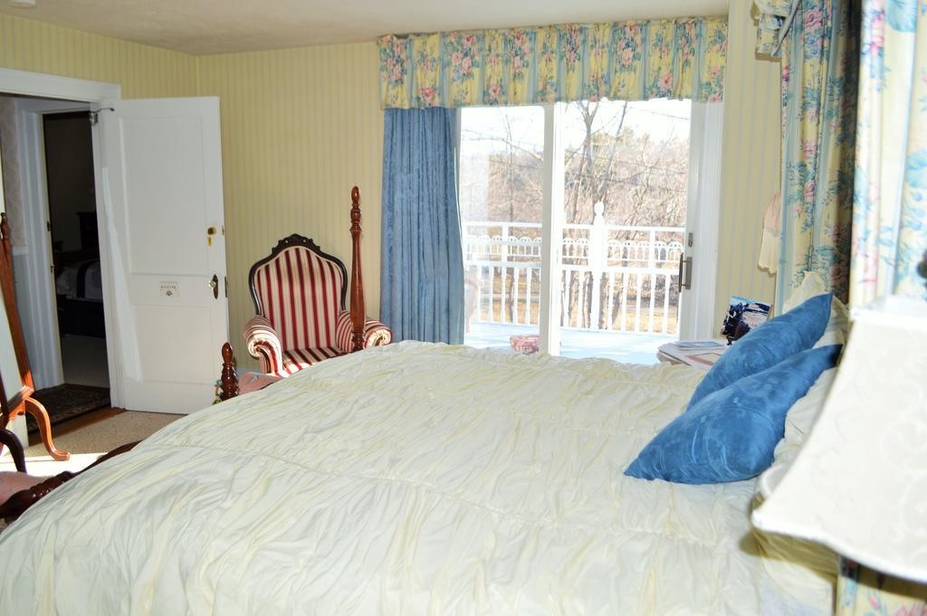 King Suite with Balcony