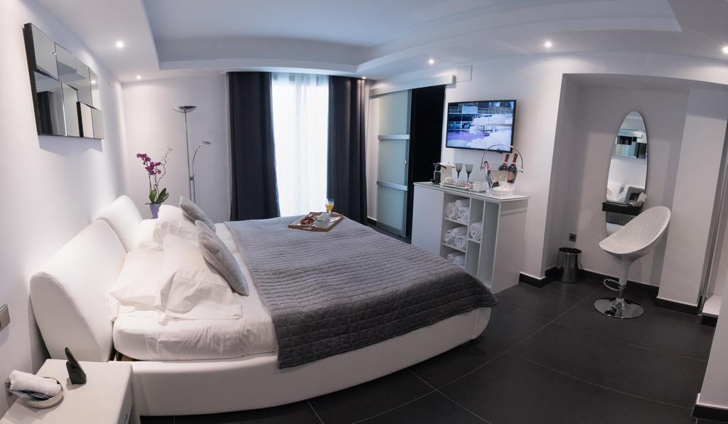 Jacuzzi Suite