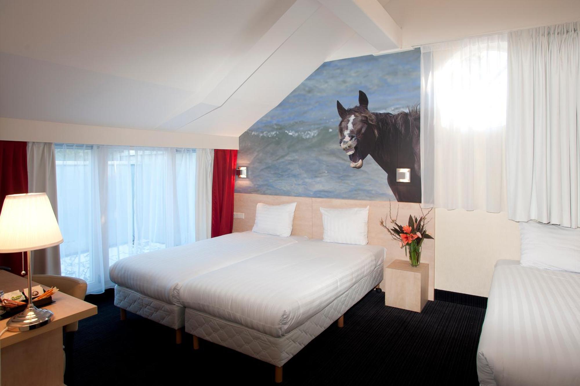 Standard Queen Room with Two Queen Beds