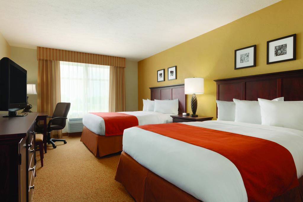 Queen Room with Two Queen Beds - Disability Access