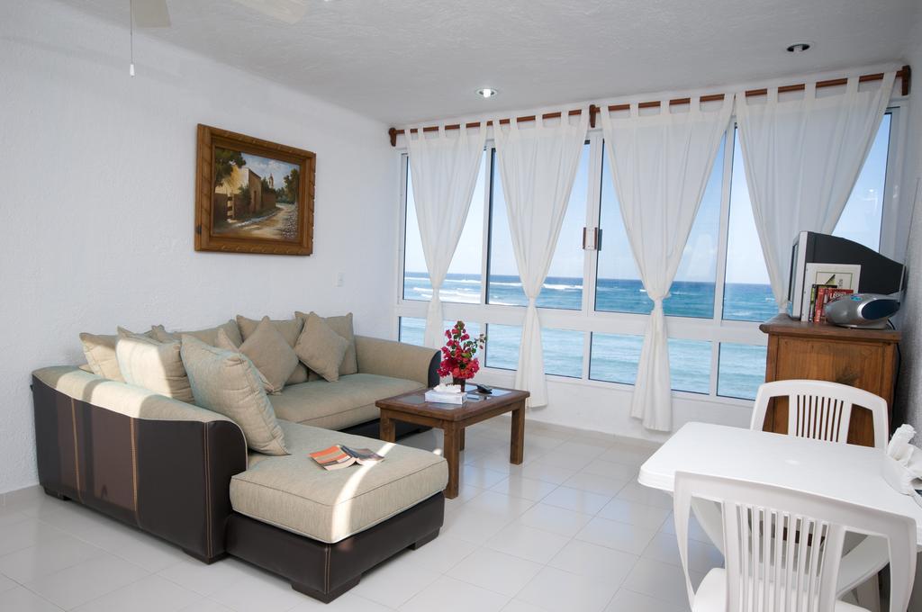 One Bedroom Apartment with Sea View