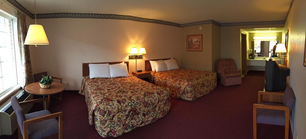 Queen Room with Two Queen Beds